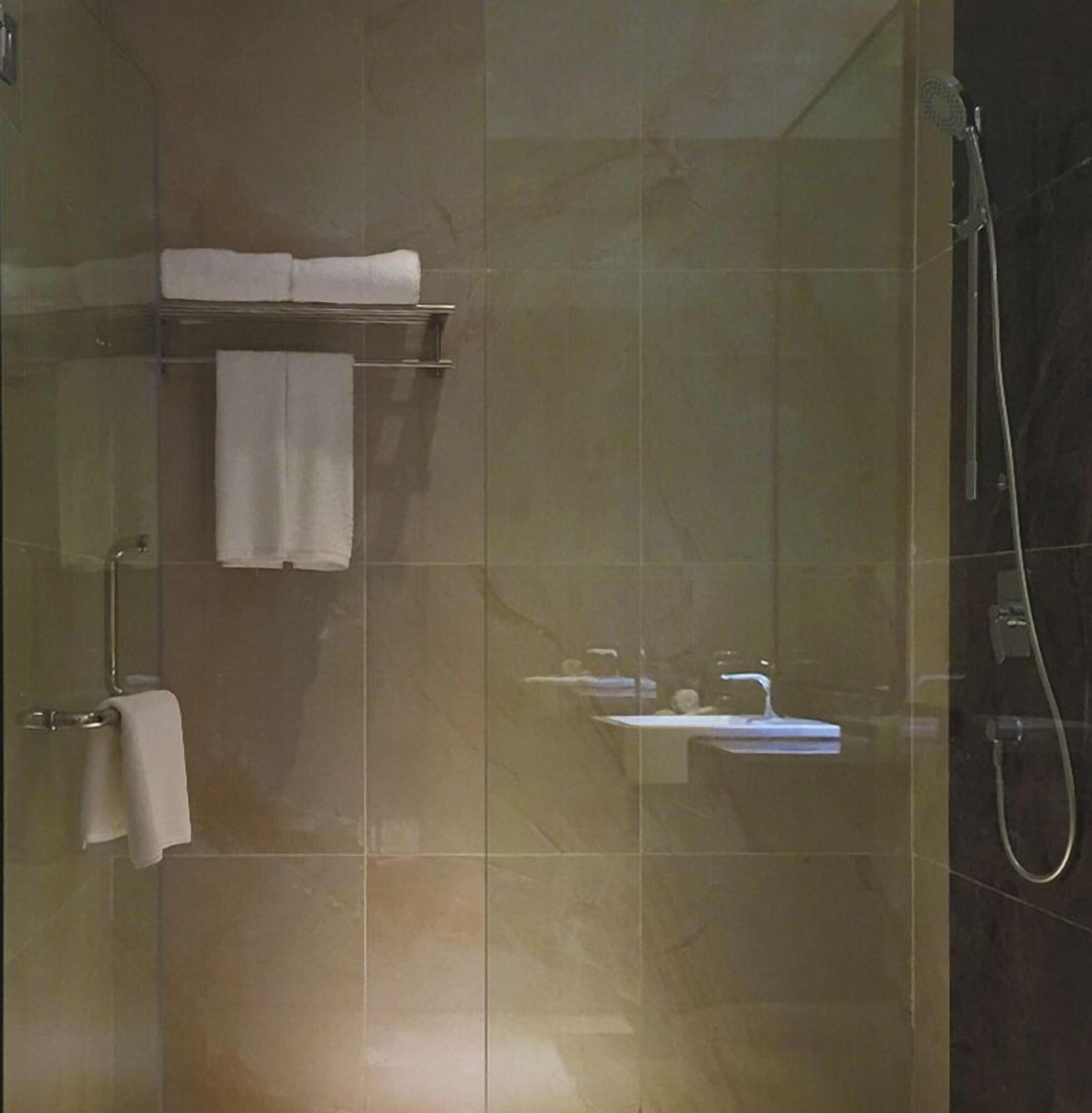 Geno Hotel Shah Alam Buitenkant foto