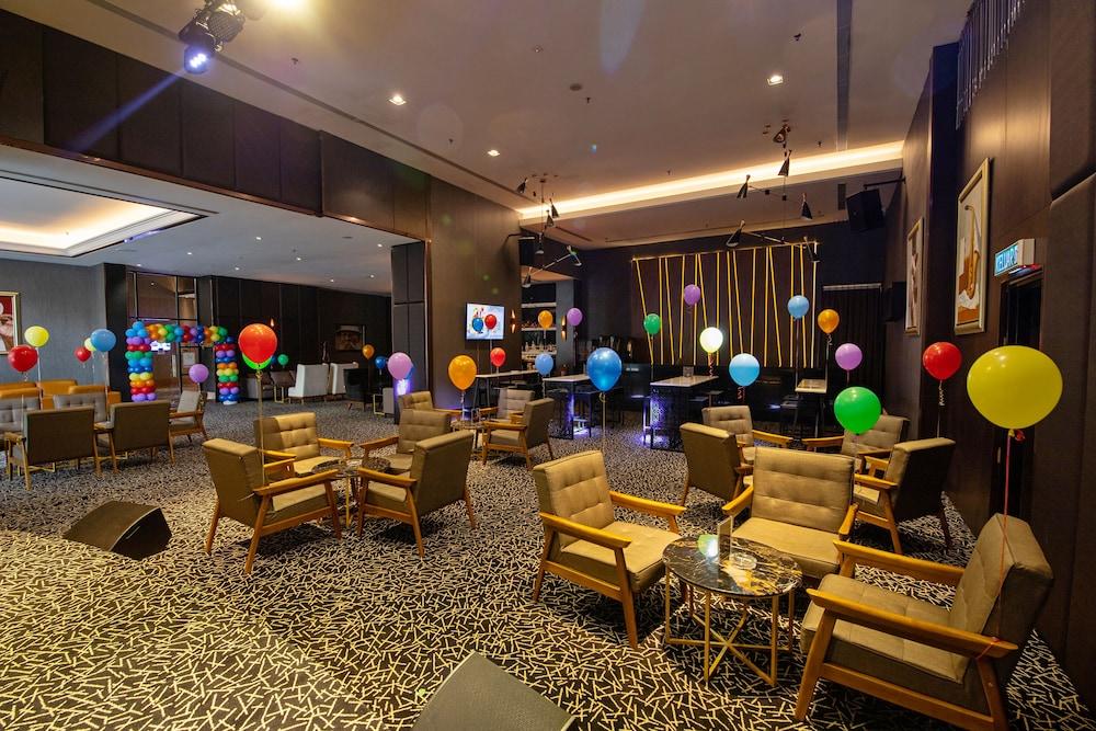 Geno Hotel Shah Alam Buitenkant foto